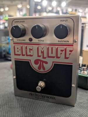 ギター BIG MUFF electro harmonix USA Amazon.com: Electro-Harmonix Big Muff Pi Guitar Effects Pedal