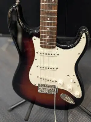 Squier - 037-4010-500 2