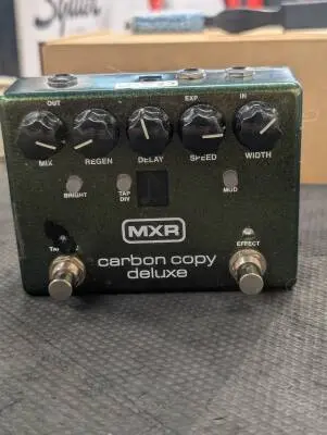 MXR - The Carbon Copy Deluxe