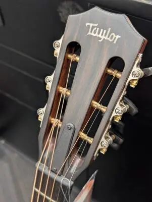 Taylor Guitars - 322E 12FRT VCL 2