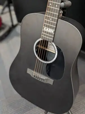 Martin Guitars - DX JOHNNY CASH 2