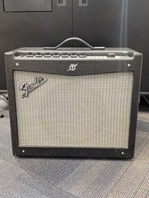 Fender - Mustang III