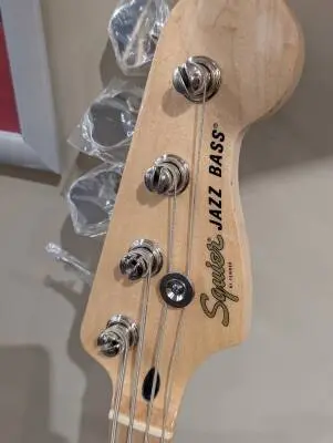 Squier - 037-8602-500 2