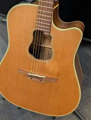 Takamine - GB-7C (Garth Brook signature) 2