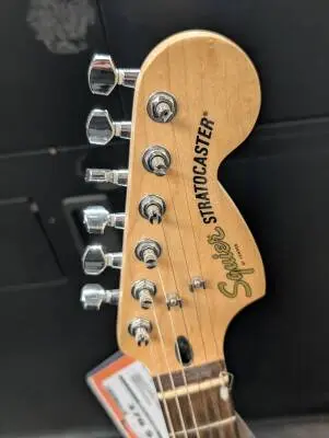 Squier - 037-8180-500 2