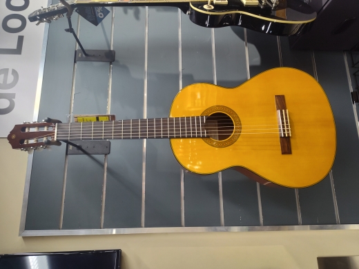 Yamaha - CG142S