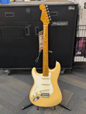 Fender - 011-0242-807