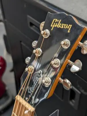 Gibson - J-45 Studio Walnut (Naturel) 2