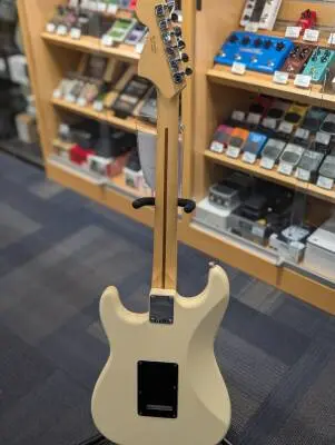 Fender - 011-5700-305 2