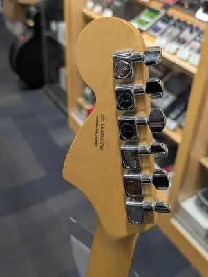 Fender - 011-5700-305 2