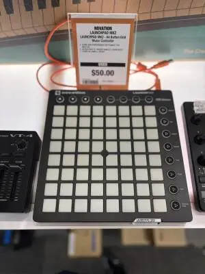 Novation - LAUNCHPAD MK2