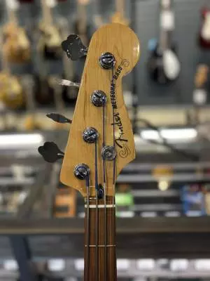 Fender Player Plus Meteora LEFTY Bass 2