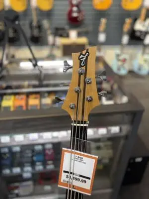 F-BASS FRETLESS 2