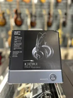 AKG - K240 MKII