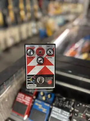 Maestro Effects - Invader Distortion