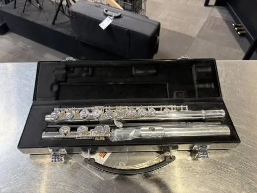 Yamaha Band - Standard C Flute Closed Hole