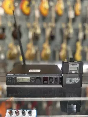 Shure PSM900 In Ear Monitor System