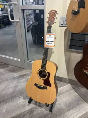 Taylor Guitars - Big Baby Taylor