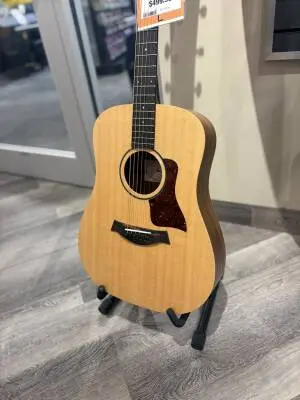 Taylor Guitars - Big Baby Taylor 2