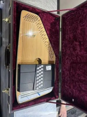 Oscar Schmidt - 21 Chord Centurian Solid Steel String Autoharp