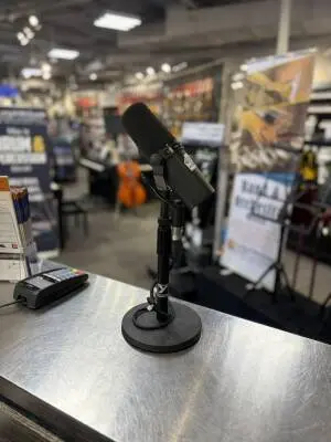 Shure - SM7B Large Diaphragm Cardioid Dynamic Mic