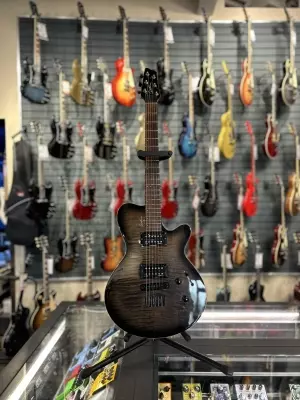 Godin LG in Trans Black Flame