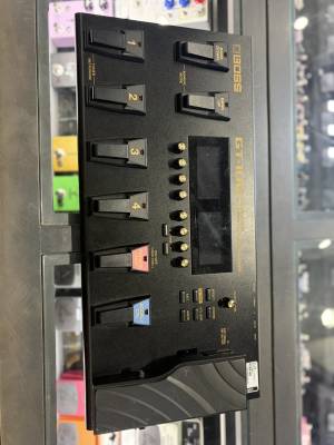 BOSS GT100 Amp/Effects Processor | Long & McQuade