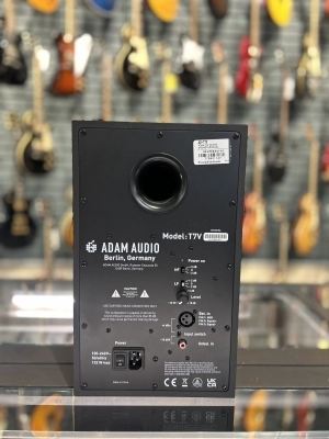 ADAM Audio - AD-T7V 2