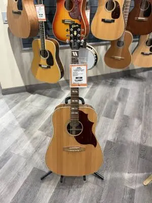 Gibson - Hummingbird Studio