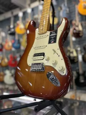 Fender - Am Pro II Strat 2