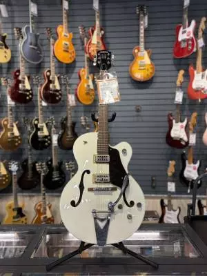 Gretsch Guitars G6118T Players Edition Anniversary Hollow Body with Strinng-Thru Bigsby - Two Tone Vintage White/Walnut Stain