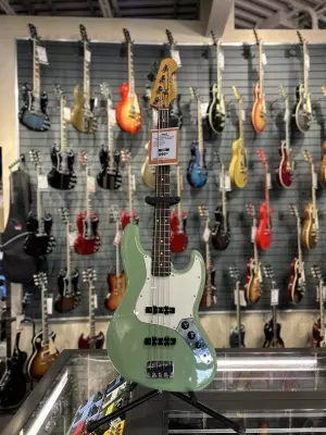 Fender - Player II Jazz Bass in Birch Green