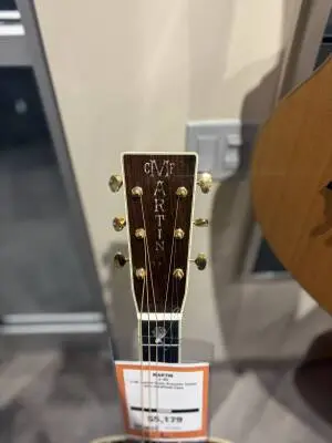 Martin Guitars - J-40 2