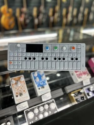 TEENAGE ENGINEERING OP-1