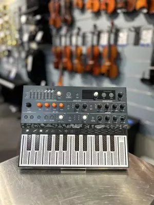 Arturia Micro Freak 25 Key Synthesizer