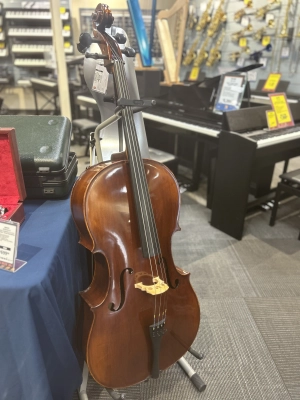 Eastman Strings 4/4 Cello Outfit