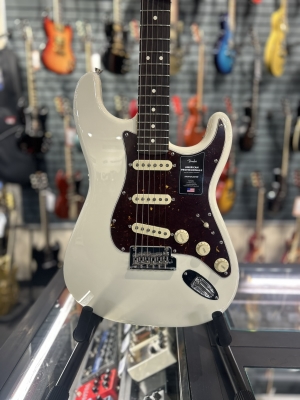 Store Special Product - Fender American Pro II Strat