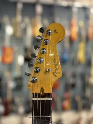 Fender American Pro II Strat 3