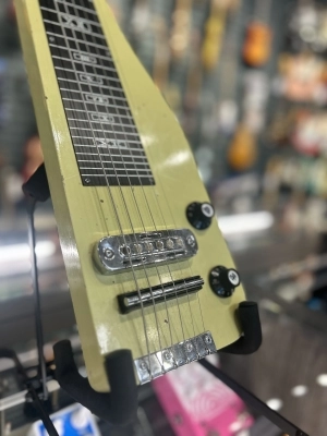 Guyatone 60's Lap Steel 2