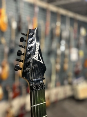 '91 Ibanez Voyager RBM1 Reb Beach 3