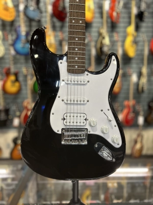 Squier HSS Bullet Stratocaster 2