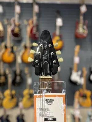 Epiphone - Flying V in Ebony 2