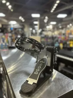 DW 2000 Series Tambourine Pedal