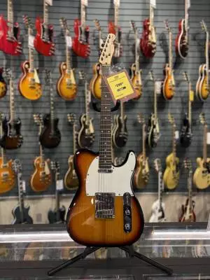 Squier Standard Stratocaster Tele 3TS RW