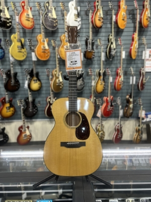 Store Special Product - Martin Guitars 00-18 Spruce Mahogany 2019
