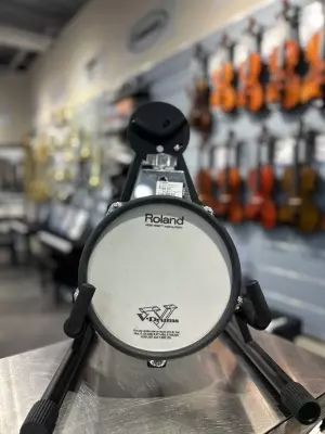 Roland - 8