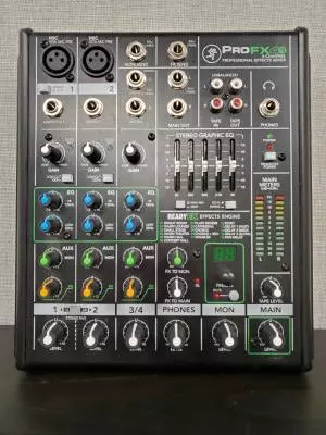 Mackie - PROFX4 V2