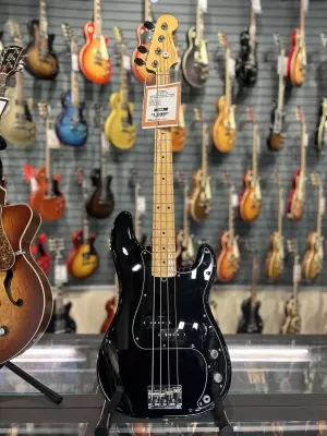 Fender Am Pro P-Bass Black