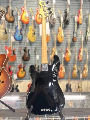 Fender Am Pro P-Bass Black 4
