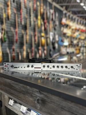 dbx Mic Preamp 286s